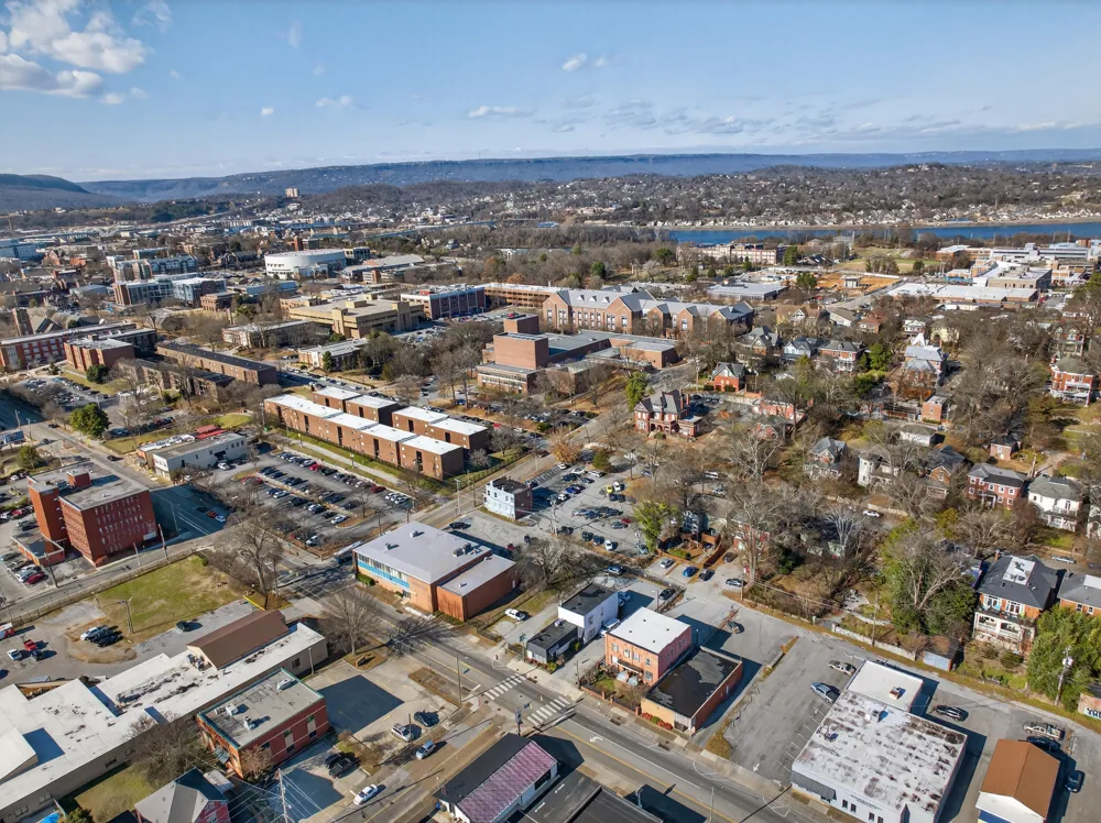 823 Mccallie Avenue Chattanooga, TN 37403