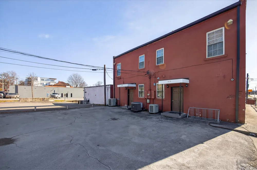 823 Mccallie Avenue Chattanooga, TN 37403