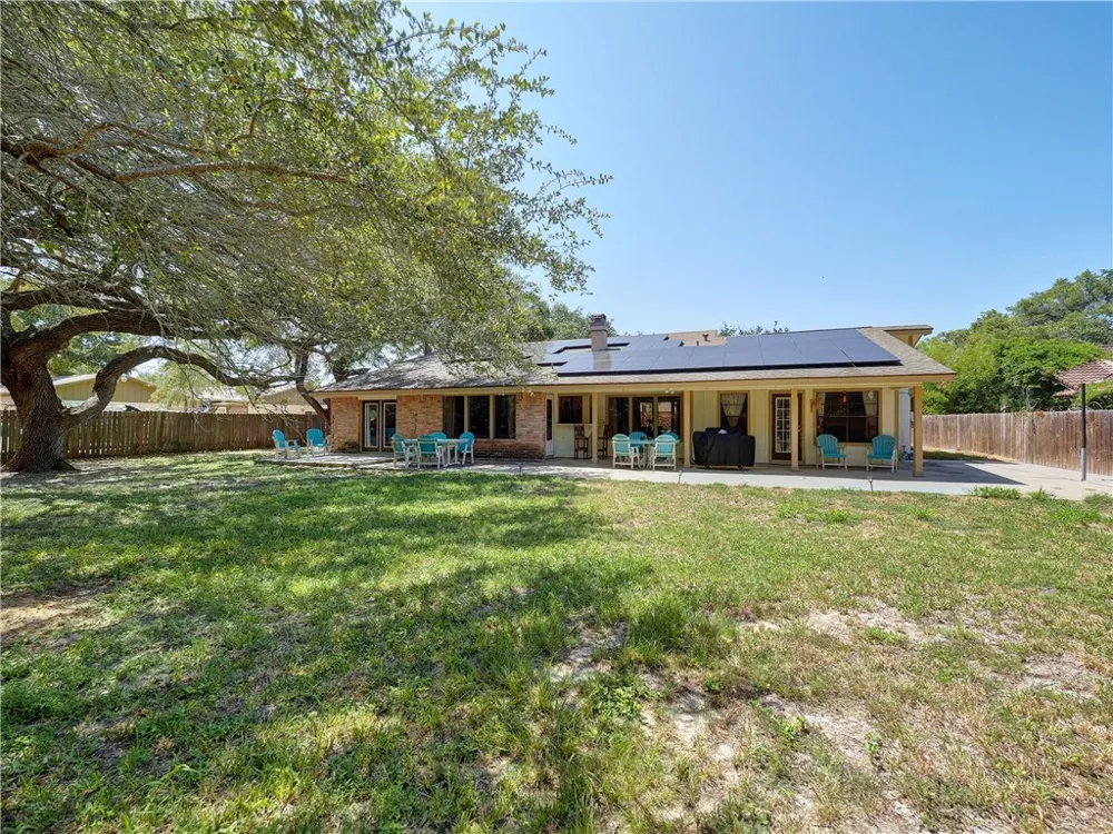109 Wehring Lane Ingleside, TX 78362