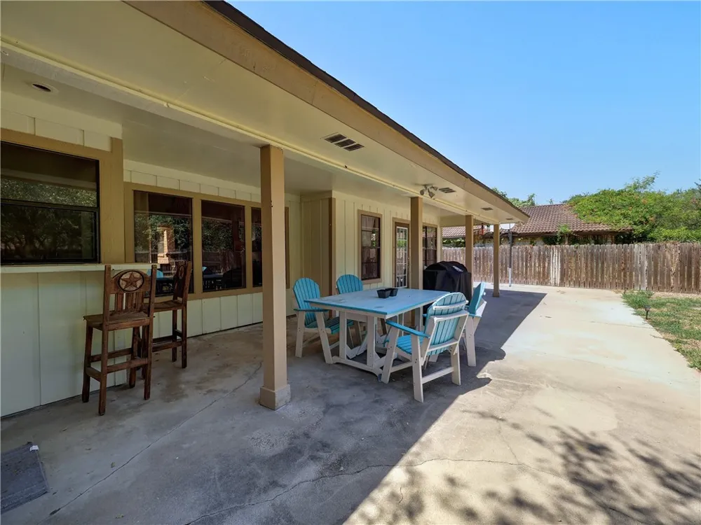 109 Wehring Lane Ingleside, TX 78362