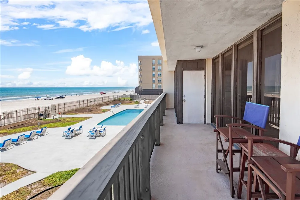 15002 WINDWARD DRIVE #202 Corpus Christi, TX 78418