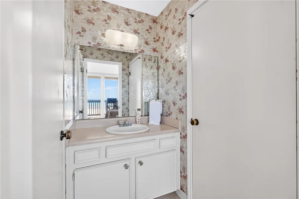 15002 WINDWARD DRIVE #202 Corpus Christi, TX 78418
