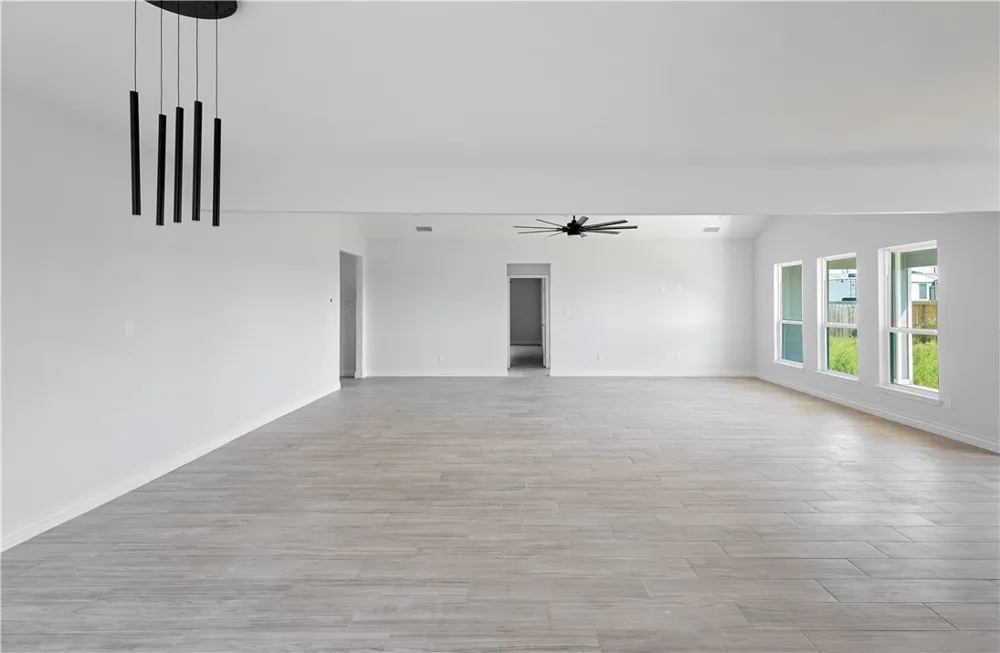 125 Shoalwater Way Rockport, TX 78382