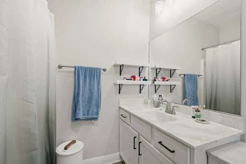 201 16th Ave E Springfield, TN 37172