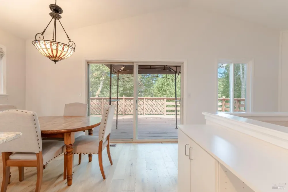 26760 Oriole Drive Willits, CA 95490