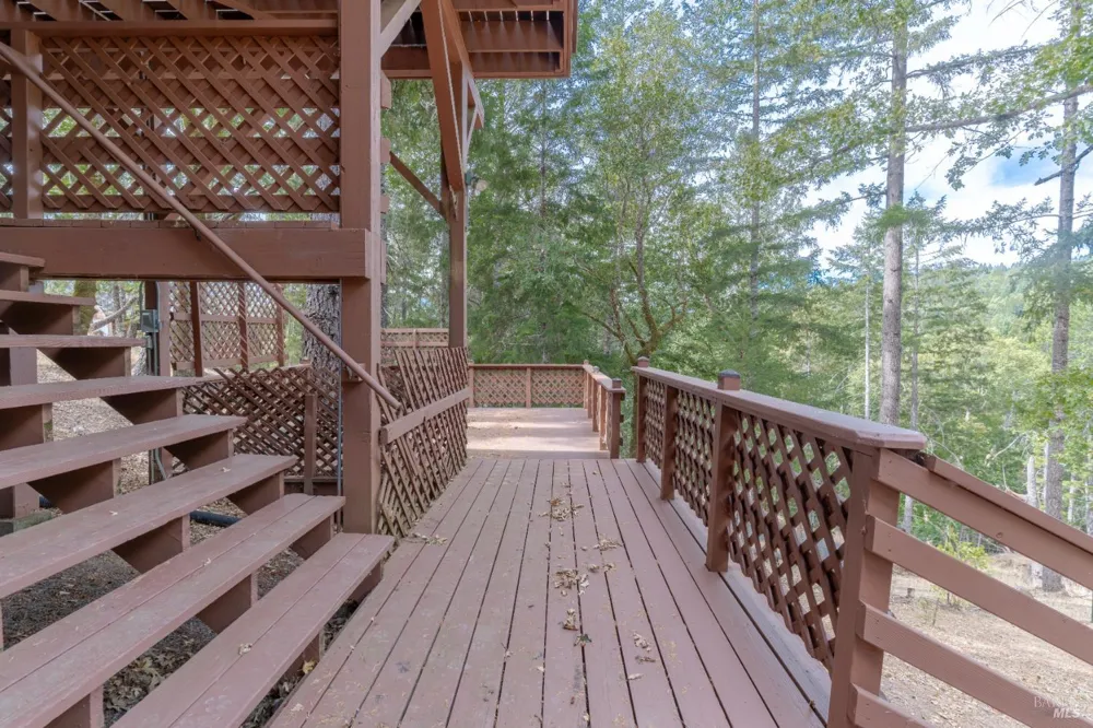 26760 Oriole Drive Willits, CA 95490
