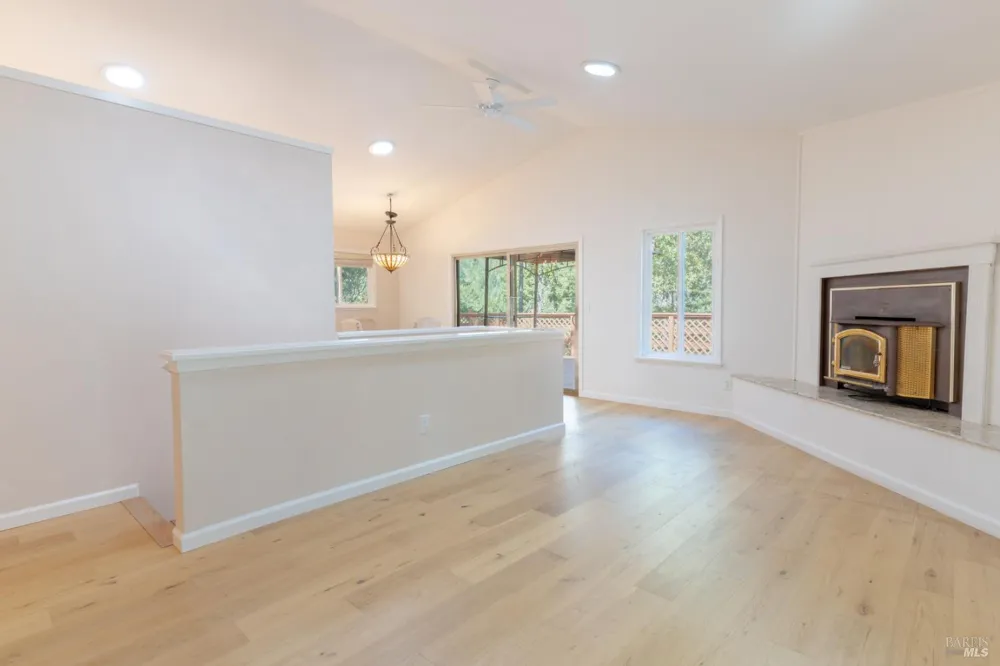 26760 Oriole Drive Willits, CA 95490