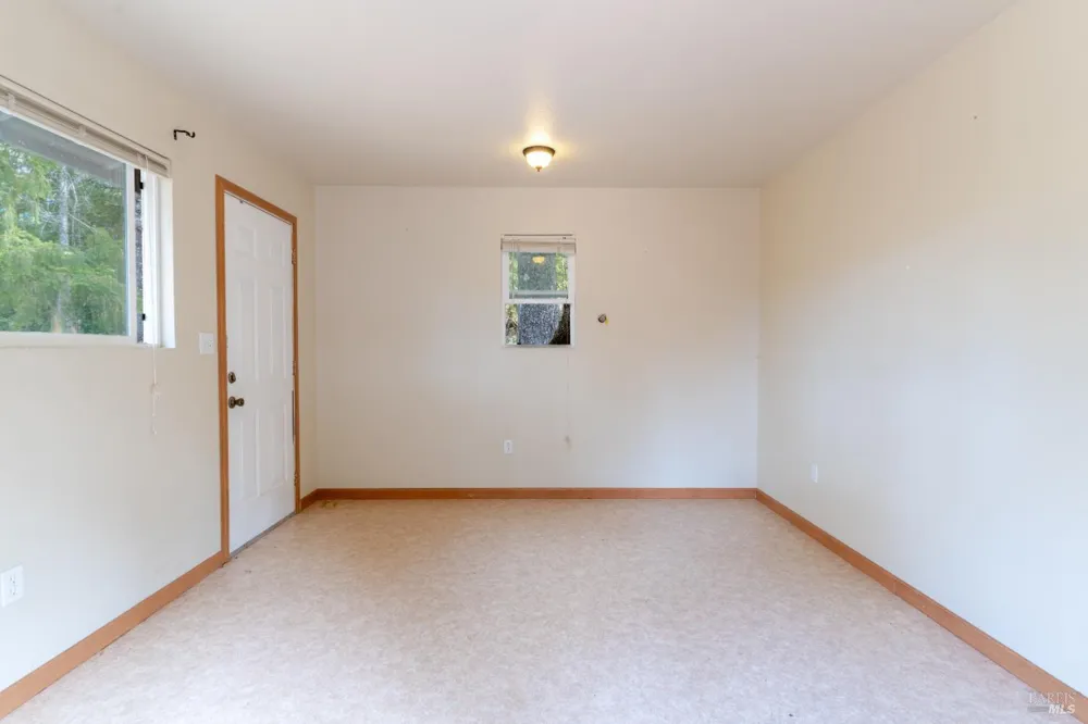 26760 Oriole Drive Willits, CA 95490