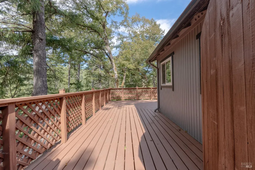 26760 Oriole Drive Willits, CA 95490