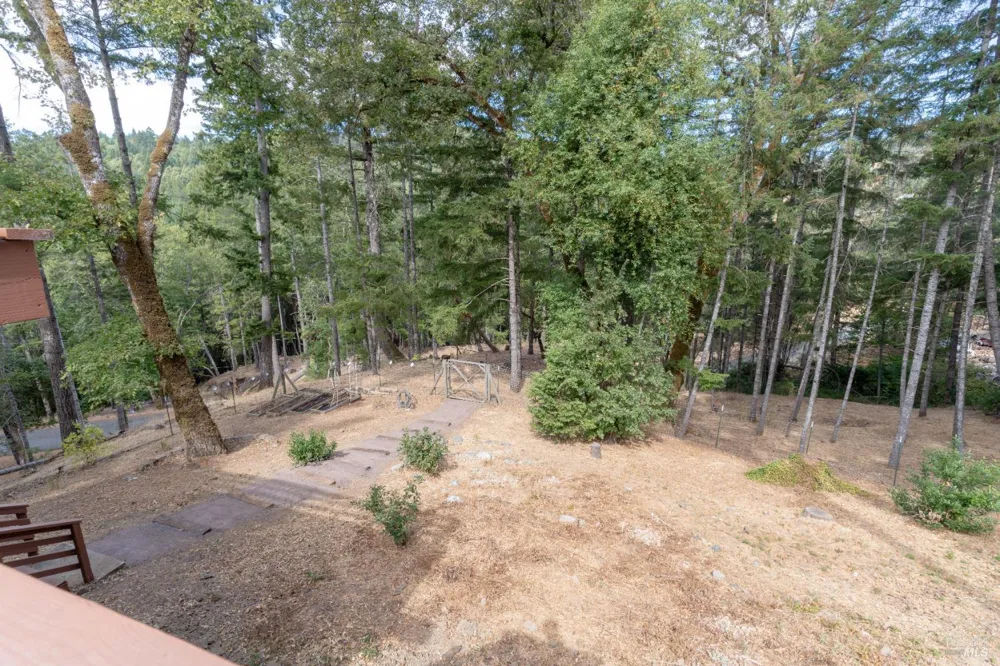 26760 Oriole Drive Willits, CA 95490