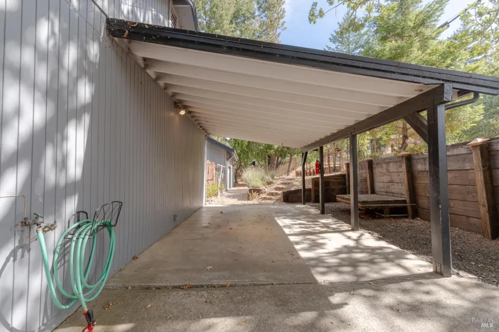 26760 Oriole Drive Willits, CA 95490