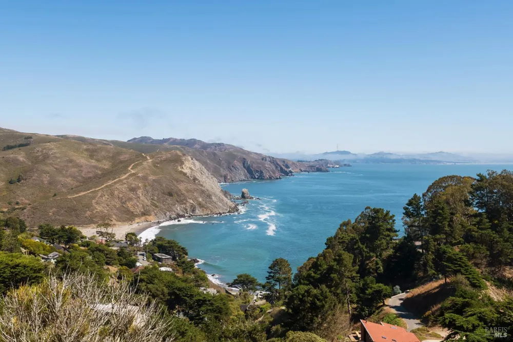 79 Seacape Drive Muir Beach, CA 94965