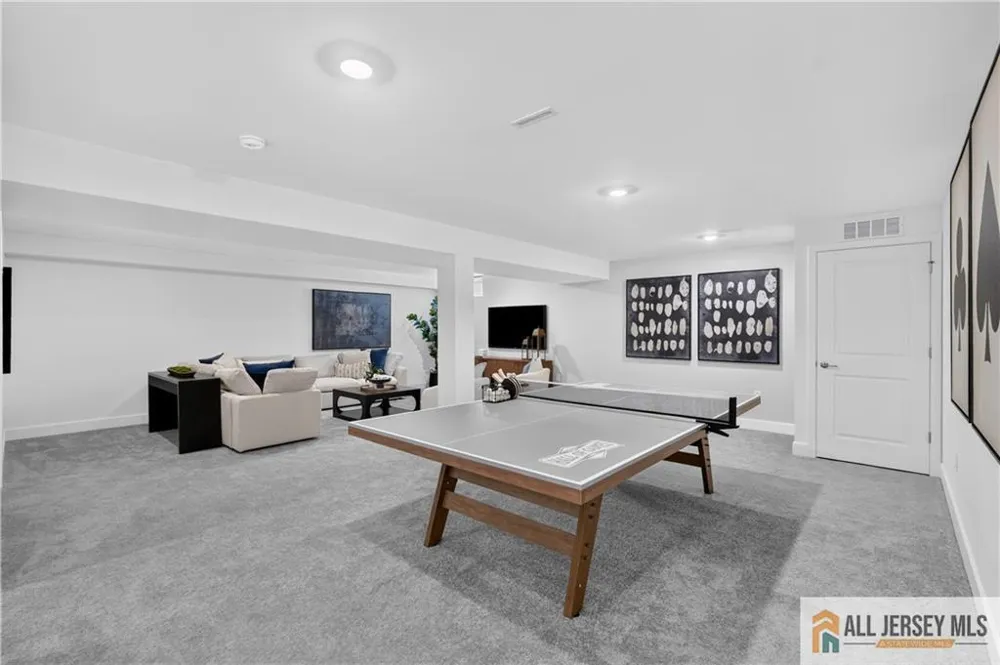 53 Bellan Drive South Brunswick, NJ 08852