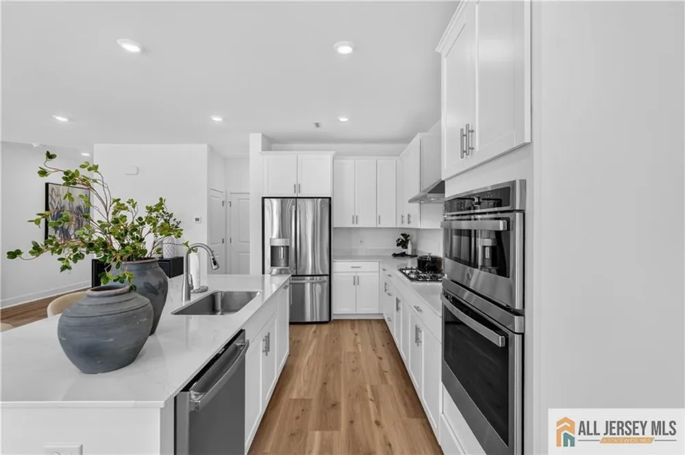 53 Bellan Drive South Brunswick, NJ 08852