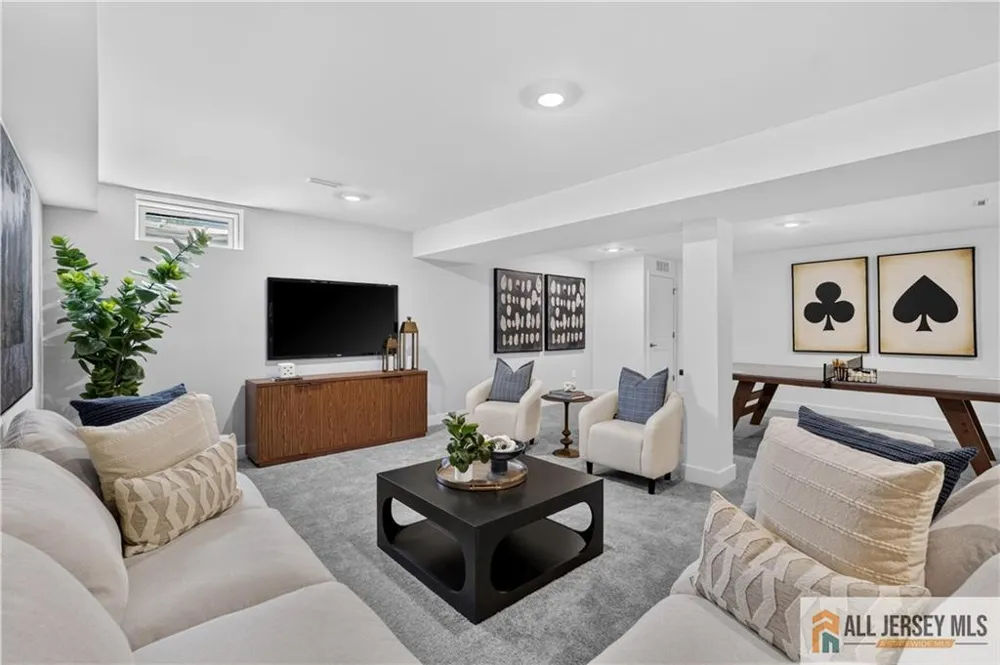 53 Bellan Drive South Brunswick, NJ 08852