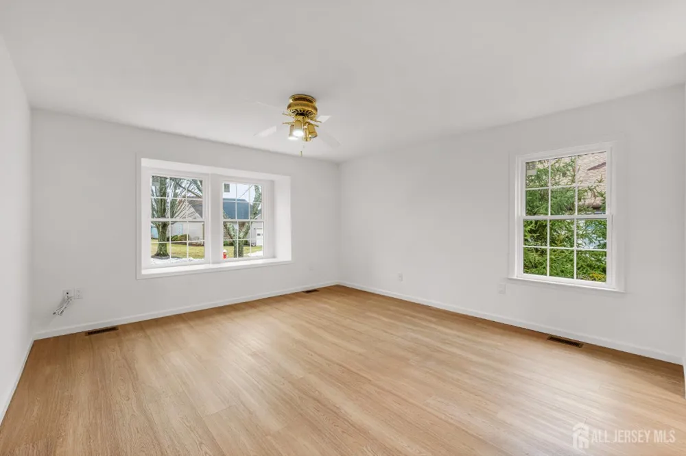 29 Hillsborough Drive #B Monroe, NJ 08831