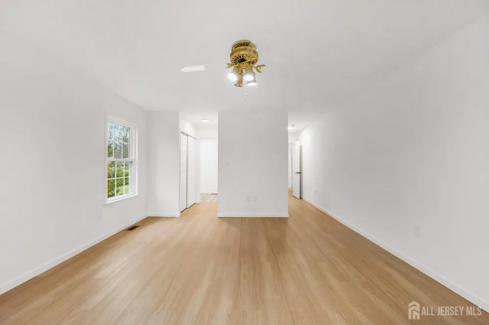 29 Hillsborough Drive #B Monroe, NJ 08831