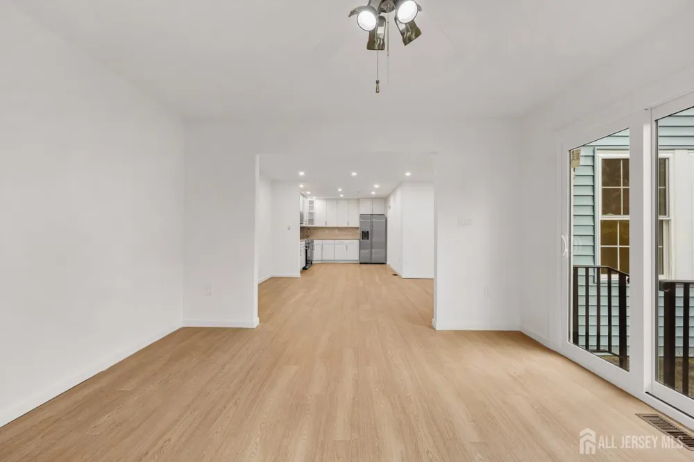 29 Hillsborough Drive #B Monroe, NJ 08831