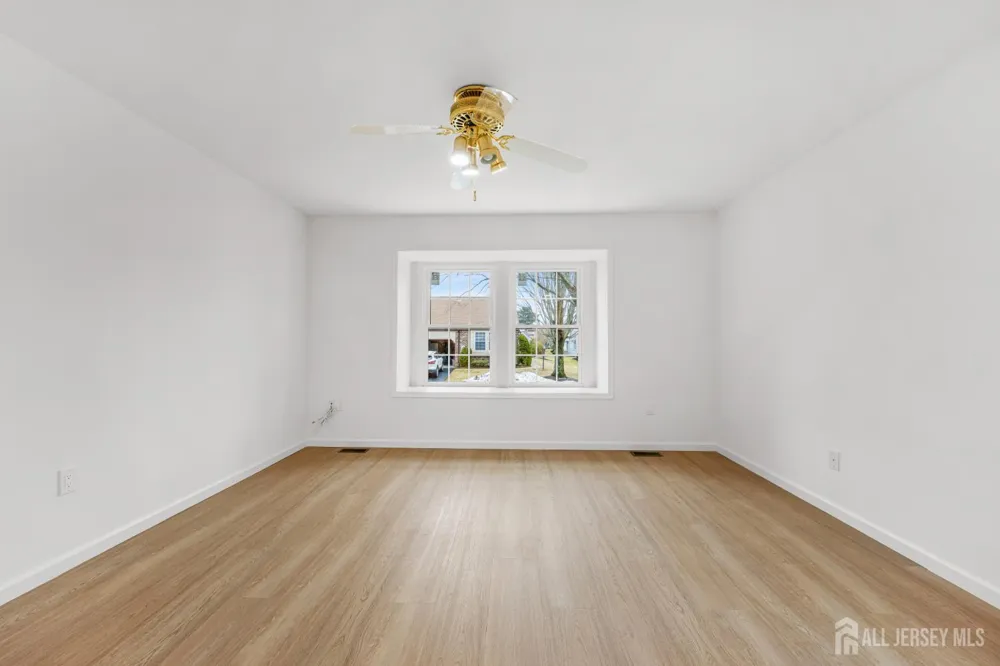 29 Hillsborough Drive #B Monroe, NJ 08831