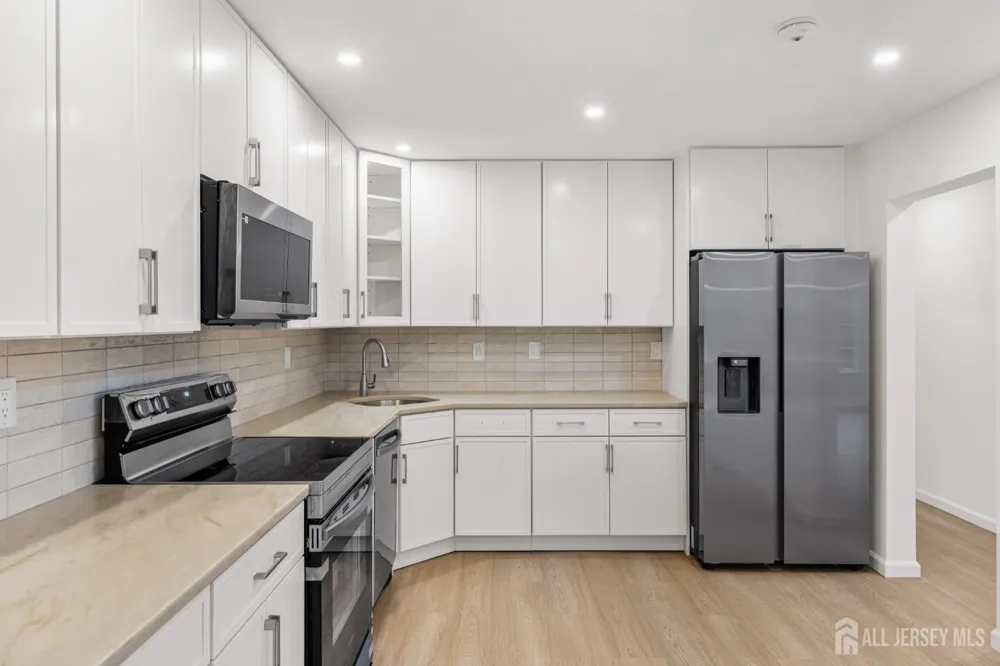 29 Hillsborough Drive #B Monroe, NJ 08831