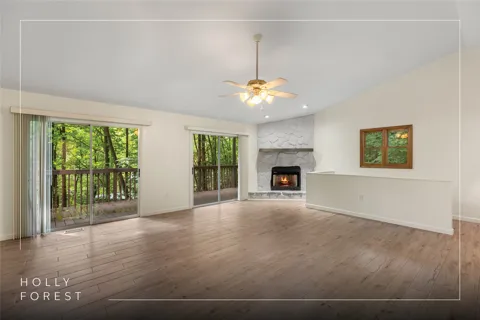1752 Black Oak Drive