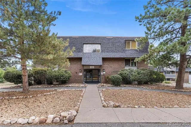 209 E Highline Circle #302 Centennial, CO 80122