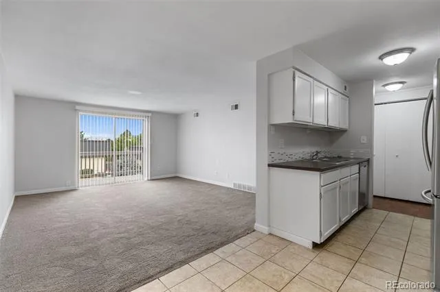 209 E Highline Circle #302 Centennial, CO 80122