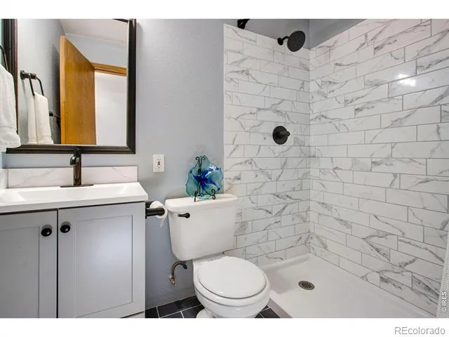 922 7th Street Johnstown, CO 80534