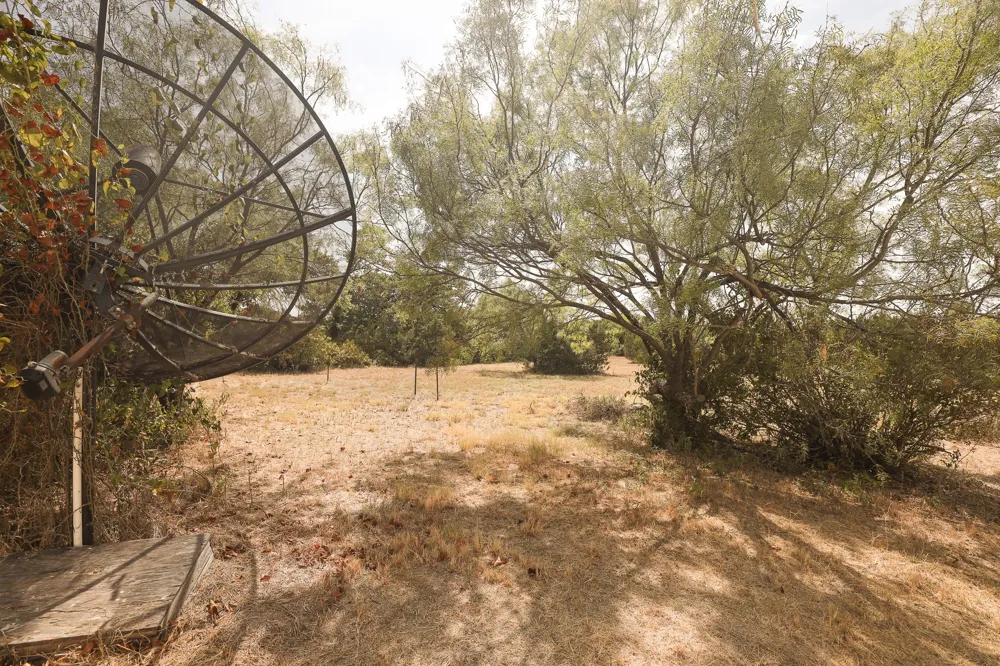 109 County Road 176 Ovalo, TX 79541