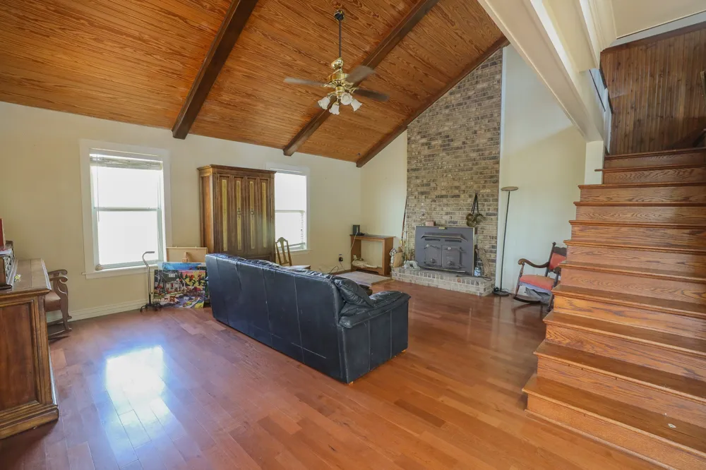 109 County Road 176 Ovalo, TX 79541