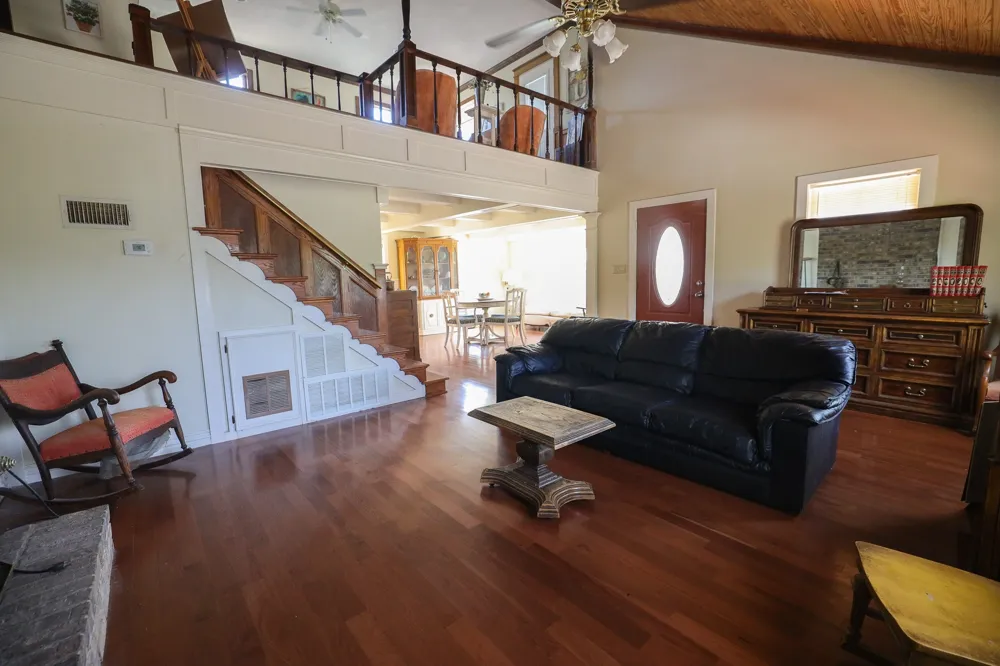 109 County Road 176 Ovalo, TX 79541