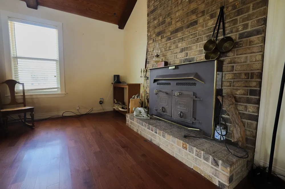 109 County Road 176 Ovalo, TX 79541