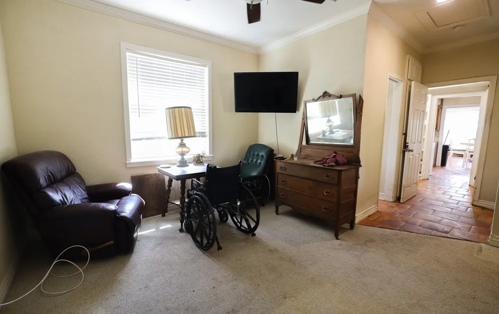 109 County Road 176 Ovalo, TX 79541