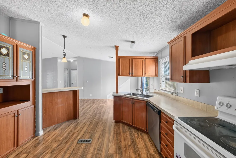 1341 Flying L Lane #11 Mansfield, TX 76063