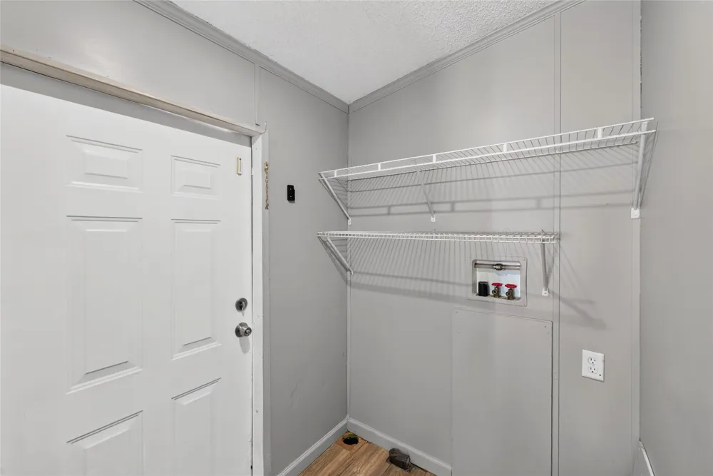 1341 Flying L Lane #11 Mansfield, TX 76063