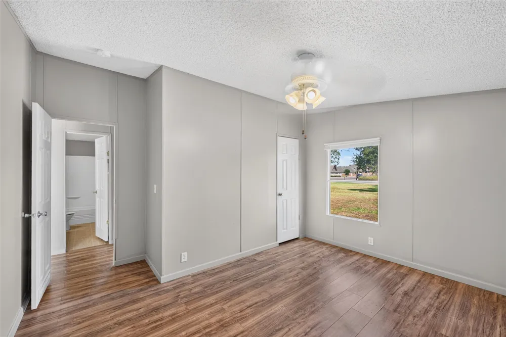 1341 Flying L Lane #11 Mansfield, TX 76063