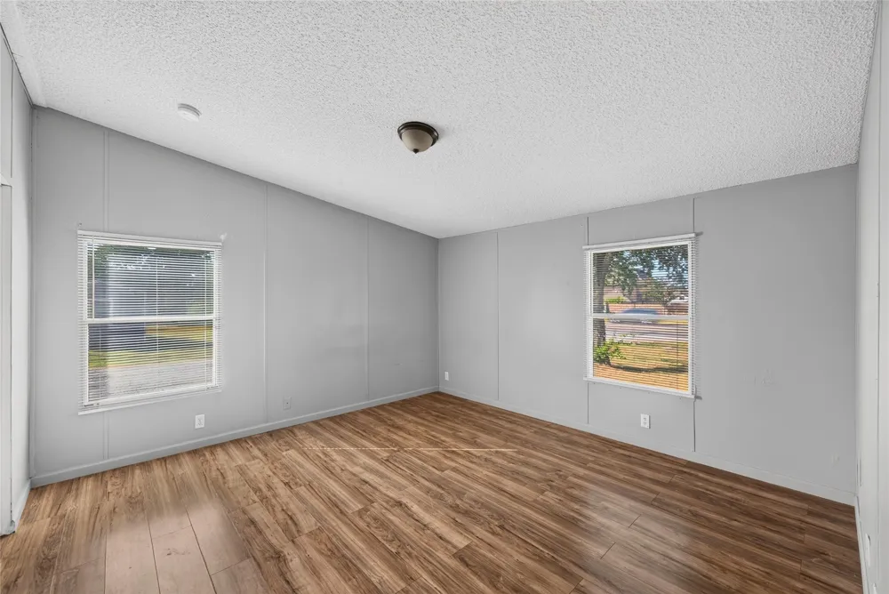 1341 Flying L Lane #11 Mansfield, TX 76063