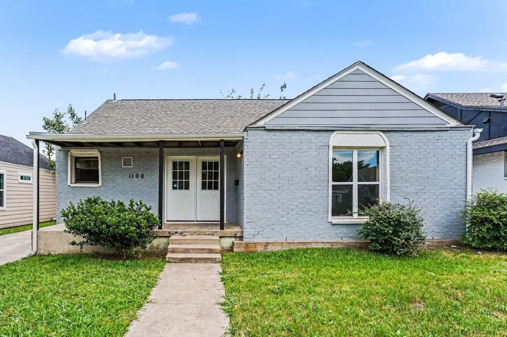 1108 E Robert Street Fort Worth, TX 76104