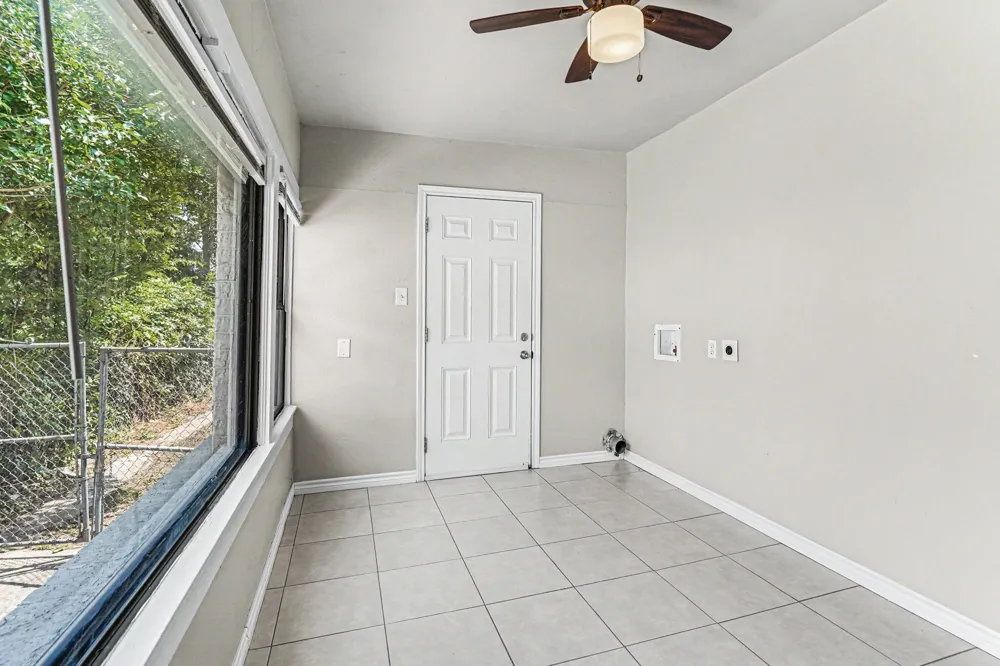 1108 E Robert Street Fort Worth, TX 76104