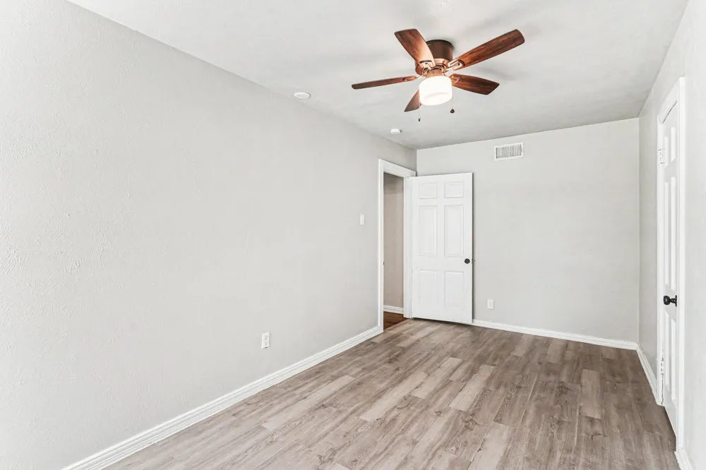 1108 E Robert Street Fort Worth, TX 76104