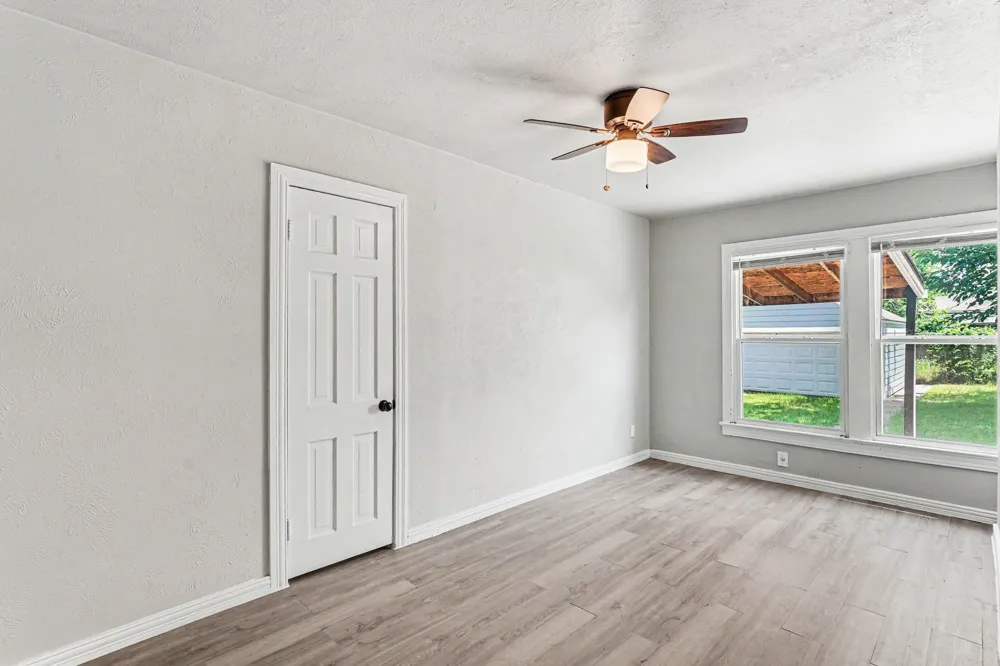 1108 E Robert Street Fort Worth, TX 76104