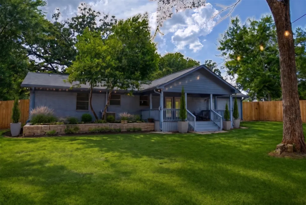 130 Hillcrest Drive Palestine, TX 75801
