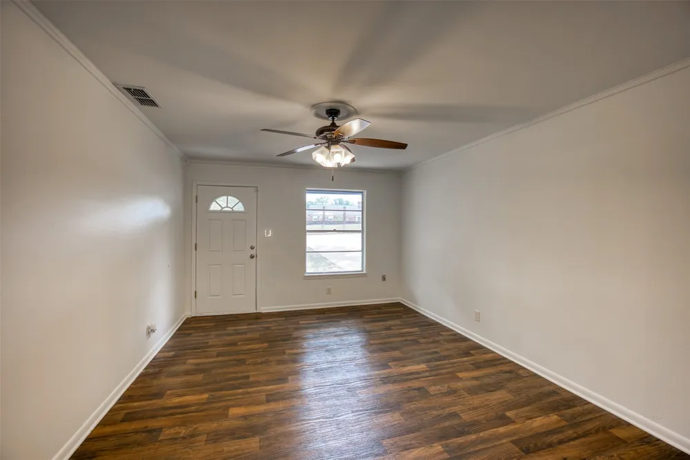 130 Hillcrest Drive Palestine, TX 75801