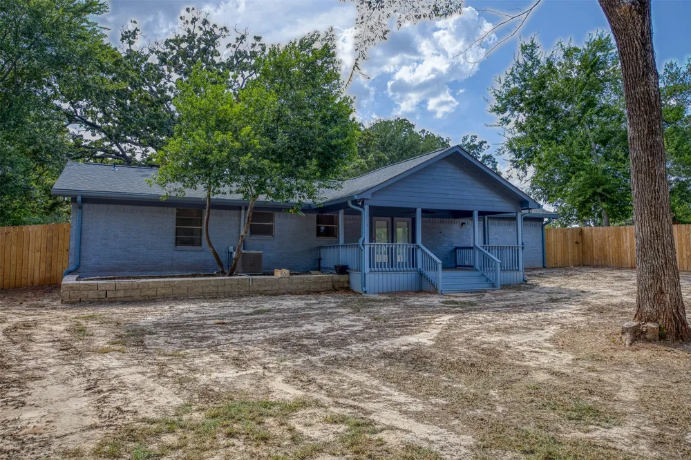 130 Hillcrest Drive Palestine, TX 75801