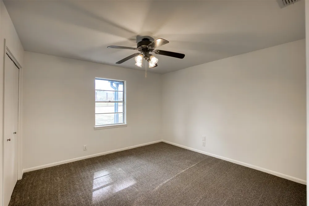 130 Hillcrest Drive Palestine, TX 75801