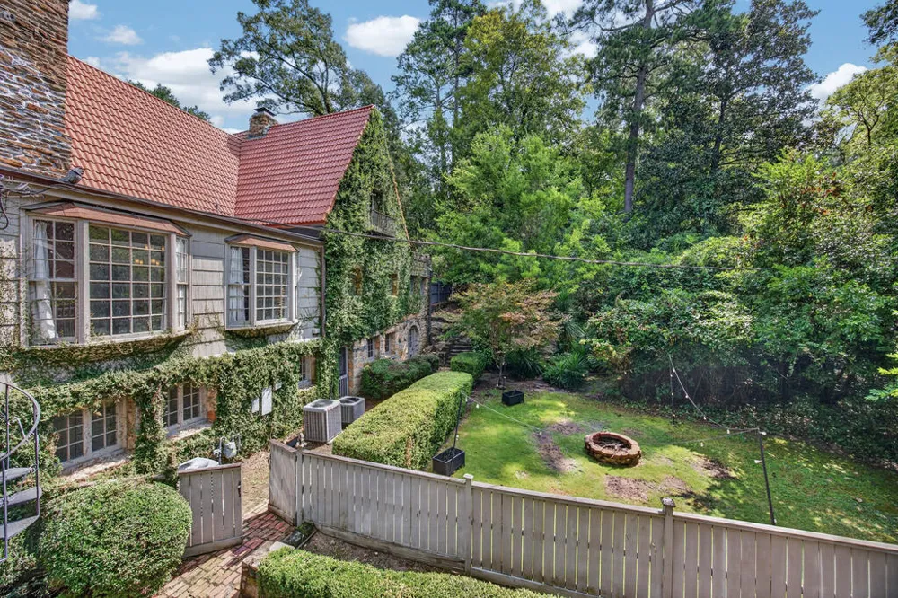 1414 W Dinglewood Drive Columbus, GA 31906