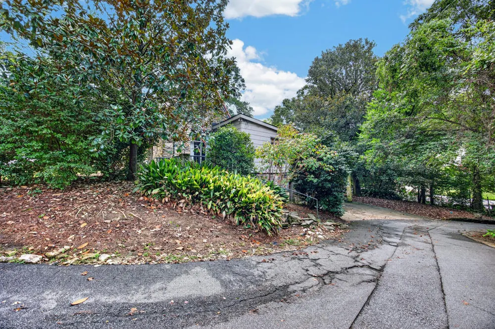 1414 W Dinglewood Drive Columbus, GA 31906