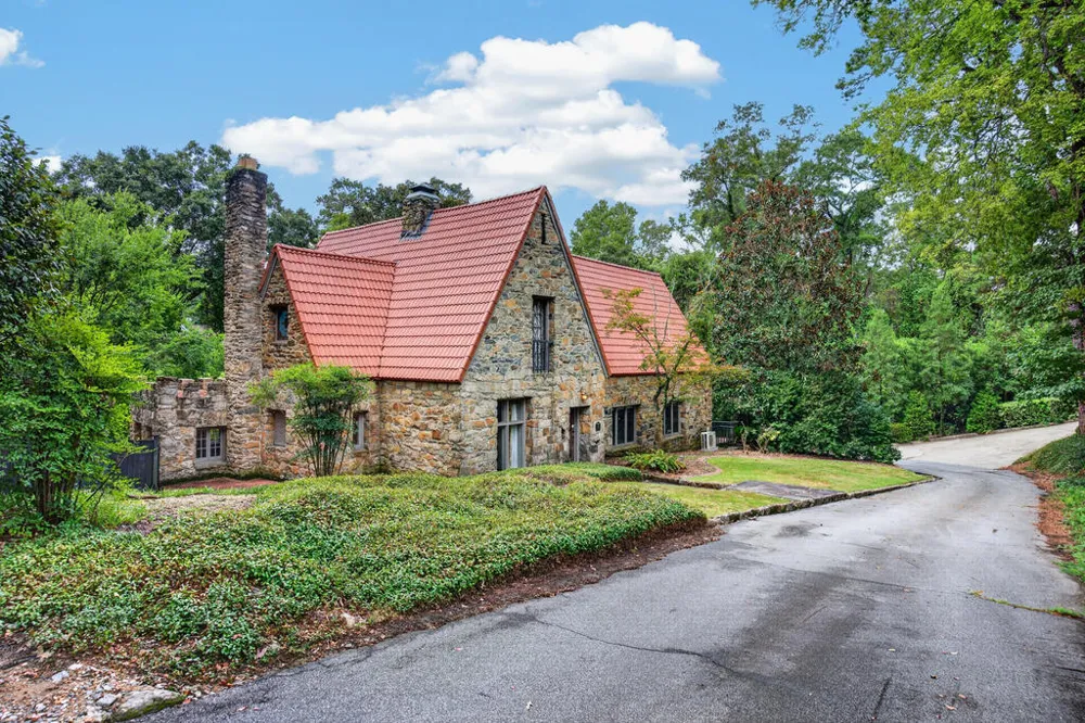 1414 W Dinglewood Drive Columbus, GA 31906