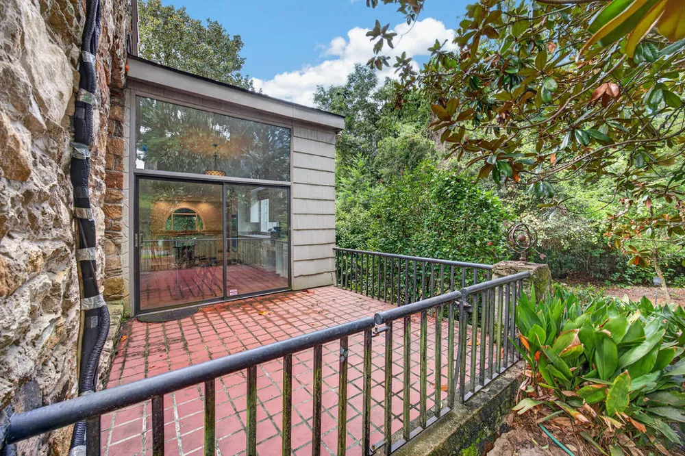 1414 W Dinglewood Drive Columbus, GA 31906