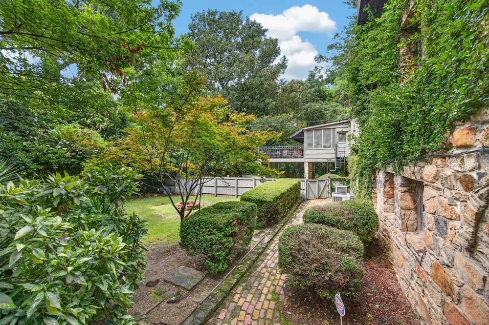 1414 W Dinglewood Drive Columbus, GA 31906